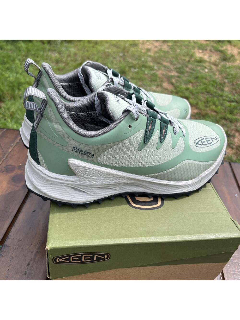 New! KEEN Women's Zionic WP Hiking Shoes Size 7 Desert Sage/Ember Glow $159 MSRP - Picture 2 of 10